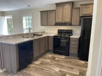 2021 Clayton Homes Inc Community Series Mobile Home