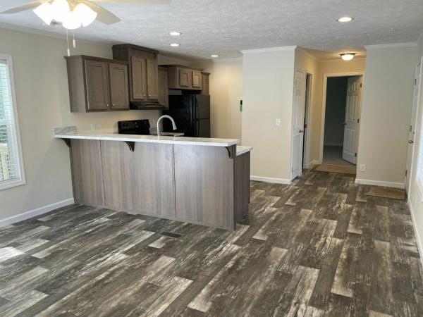 2021 Clayton Homes Inc Community Series Mobile Home