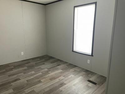 Mobile Home at 53 Country Club Blvd Belleville, MI 48111