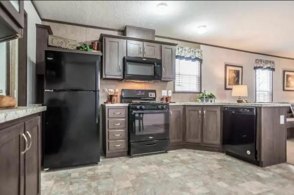 Photo 1 of 2 of home located at 46075 La Crosse, Site #696 Macomb, MI 48044