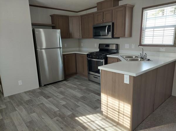 2021 Redman Advantage II  Home