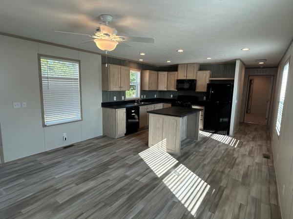 2025 Clayton 6616-4200 Adrenaline  Home