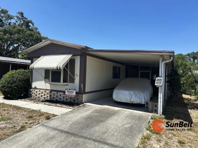 Photo 2 of 17 of home located at 301 Gardenia Drive Fruitland Park, FL 34731