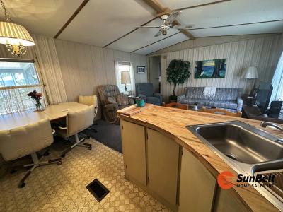 Photo 5 of 17 of home located at 301 Gardenia Drive Fruitland Park, FL 34731