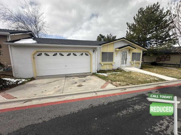 1990 Golden West  Manufactured Home
