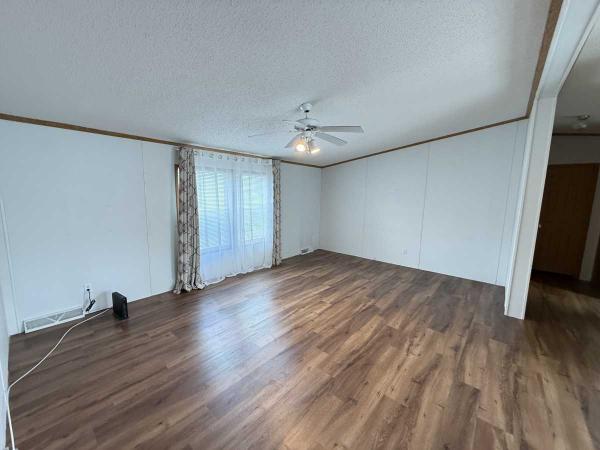1999 SKYLINE Manufactured Home