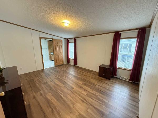 1999 SKYLINE Manufactured Home