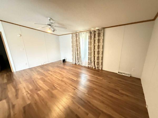1999 SKYLINE Manufactured Home