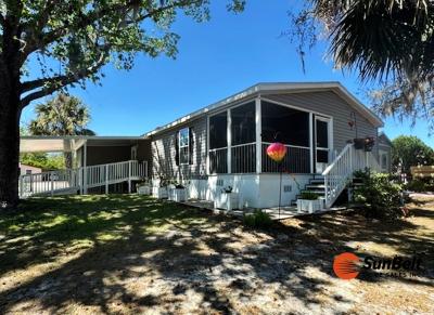 Photo 2 of 63 of home located at 9701 E Hwy 25, Lot 59 Belleview, FL 34420