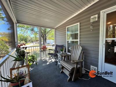 Photo 4 of 63 of home located at 9701 E Hwy 25, Lot 59 Belleview, FL 34420