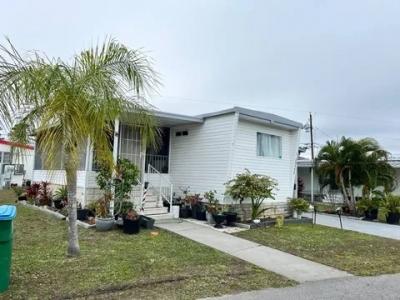 Mobile Home at 10756 1st Way N Saint Petersburg, FL 33716