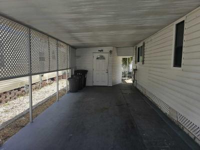 Photo 5 of 33 of home located at 1375 Pasadena Ave South Pasadena, FL 33707