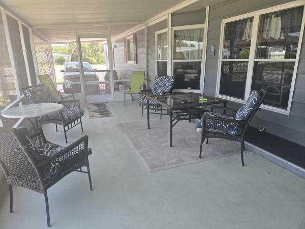 1990 Palm Harbor Manufactured Home