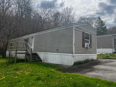 Mobile Home at 1000 Maple Hills Park, #127 Cross Lanes, WV 25313