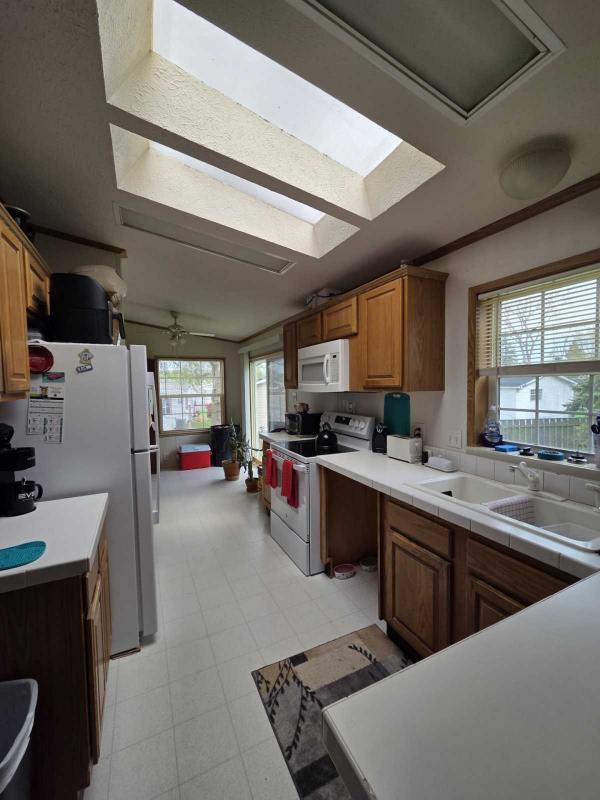 2001 Skyline Mobile Home