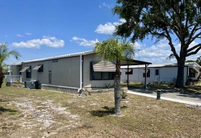 Photo 3 of 41 of home located at 1640 S Scenic Hwy Lot 41 Frostproof, FL 33843