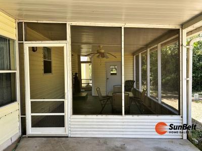 Photo 5 of 35 of home located at 2805 SE 110th St Lot A17 Ocala, FL 34480