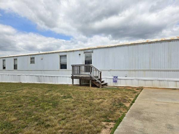  Mobile Home For Sale