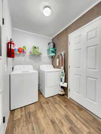 2014 Champion 2014RAZ864-299 Manufactured Home