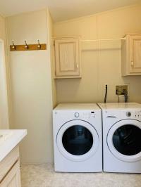 1994 Schult Manufactured Home