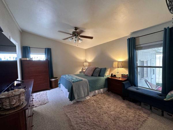 1994 Schult Manufactured Home