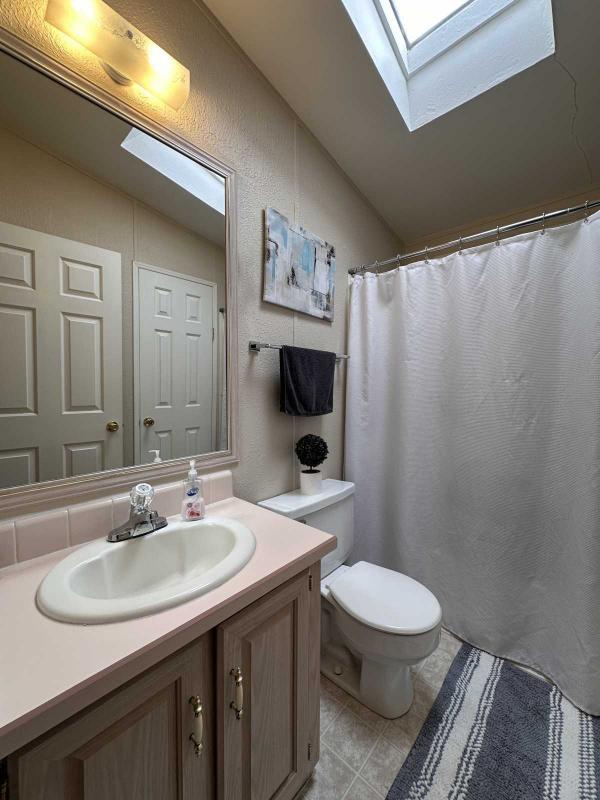 1994 Schult Manufactured Home