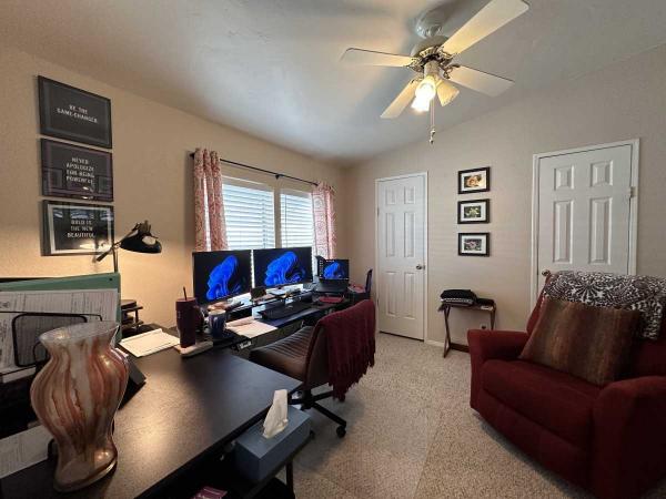 1994 Schult Manufactured Home