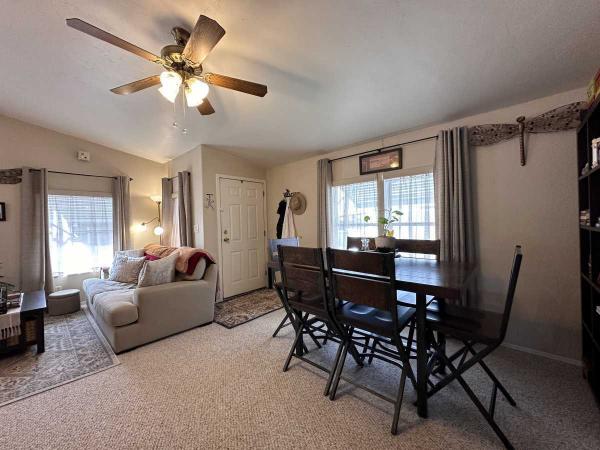 1994 Schult Manufactured Home