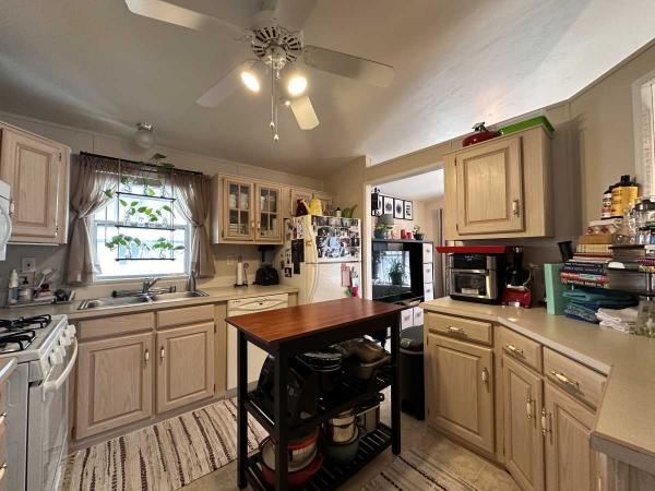 1994 Schult Manufactured Home