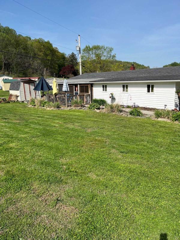 Photo 1 of 1 of home located at 44 Parkview Dr Willow Street, PA 17584