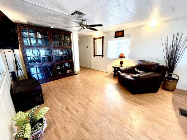 1982 Schut Homes  Manufactured Home