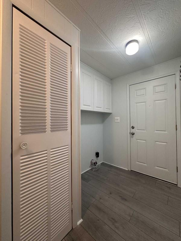 1983 Kaufman and Broad Manufactured Home