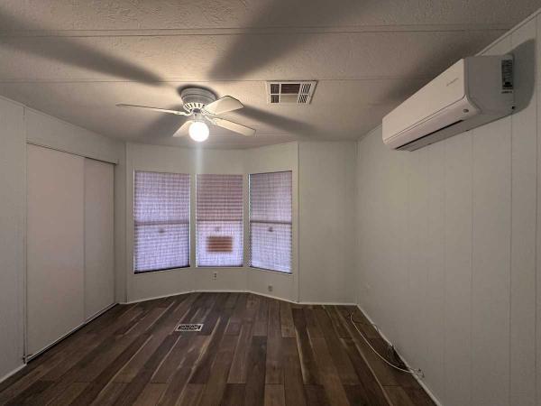 1983 Kaufman and Broad Manufactured Home