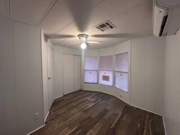 1983 Kaufman and Broad Manufactured Home