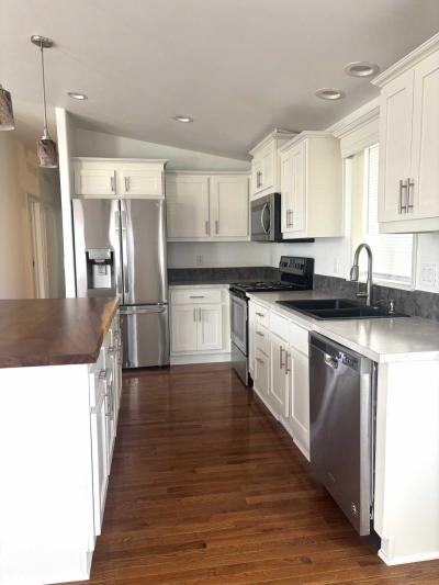 Photo 5 of 15 of home located at 3314 Turner Rd SE Salem, OR 97302