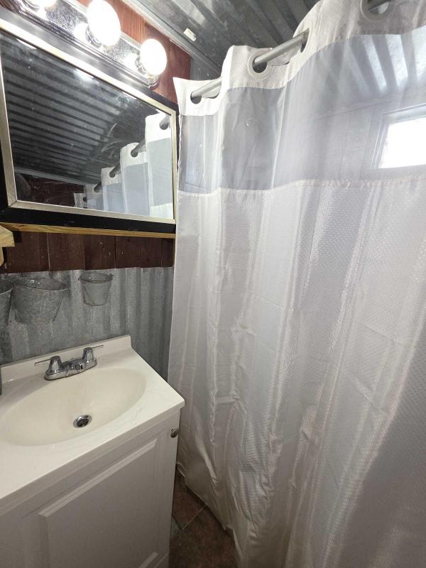 NEWM Mobile Home