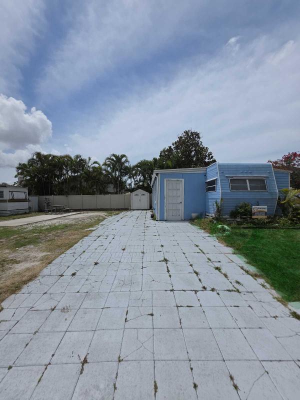 LONW Mobile Home