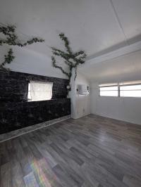 LONW Mobile Home