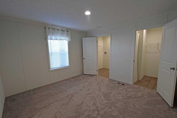 2024 Commodore Manufactured Home