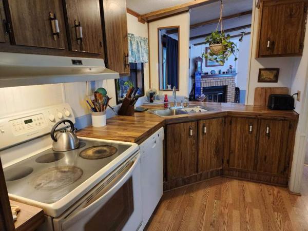 1984 UNK Manufactured Home