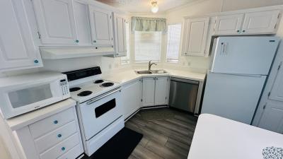 Photo 4 of 14 of home located at 8990 W Forest View Drive Homosassa, FL 34448