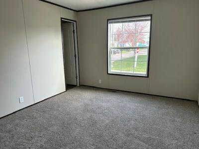 Photo 4 of 11 of home located at 1299 Briarwood Monroe, MI 48161