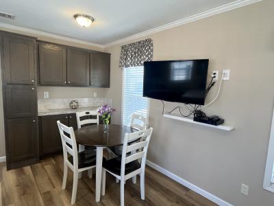 Photo 4 of 9 of home located at 11911 66th Street Largo, FL 33773