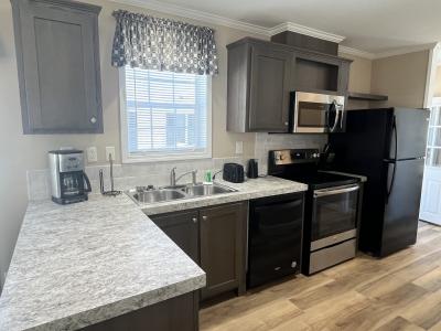 Photo 5 of 9 of home located at 11911 66th Street Largo, FL 33773