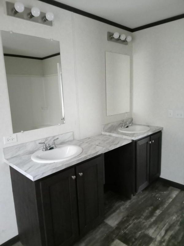 2019 Clayton Homes Inc Steal Mobile Home