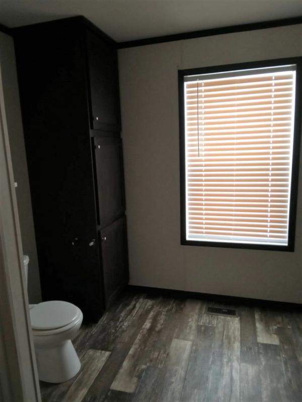 2019 Clayton Homes Inc Steal Mobile Home