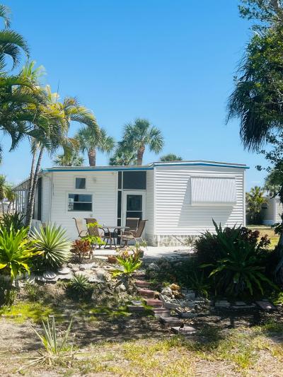 Photo 2 of 15 of home located at 48 Aztec Circle Fort Myers Beach, FL 33931