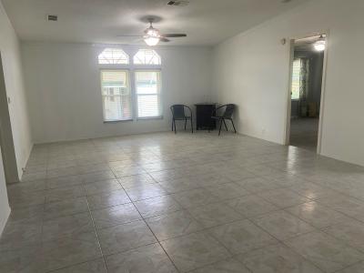 Photo 4 of 13 of home located at 316 Southhampton Blvd Auburndale, FL 33823