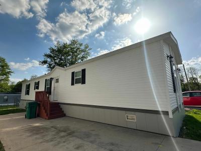 Mobile Home at 4526 West Peach Tree Lot 4526Wpt Peoria, IL 61604