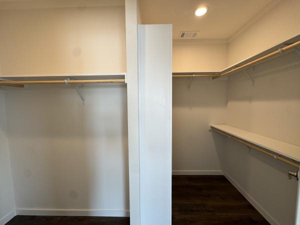 2025 Clayton 32DEV28563A (4br) Mobile Home